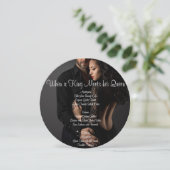 Quand un roi rencontre son menu Reine (Debout devant)