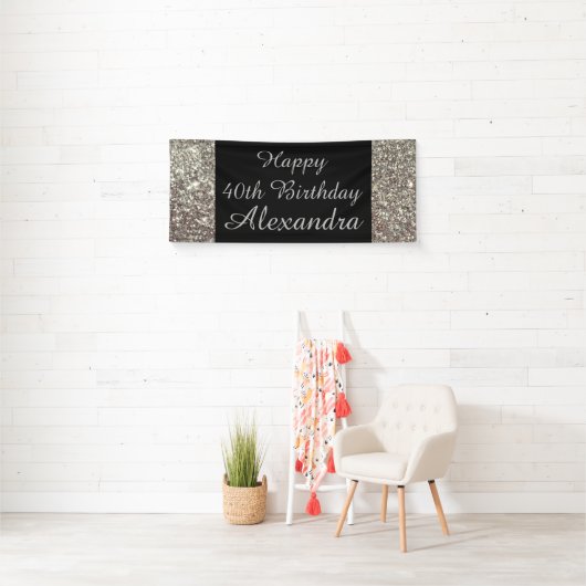 Quarantième bannière de fête d'anniversaire (En situation)