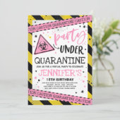 Quarantine Birthday Party Invitation Virtual Zoom Kaart (Staand voorkant)