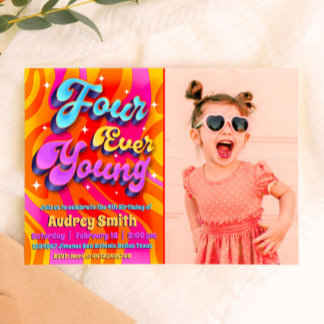 Quatre Ever Young 4th Birthday avec invitation pho