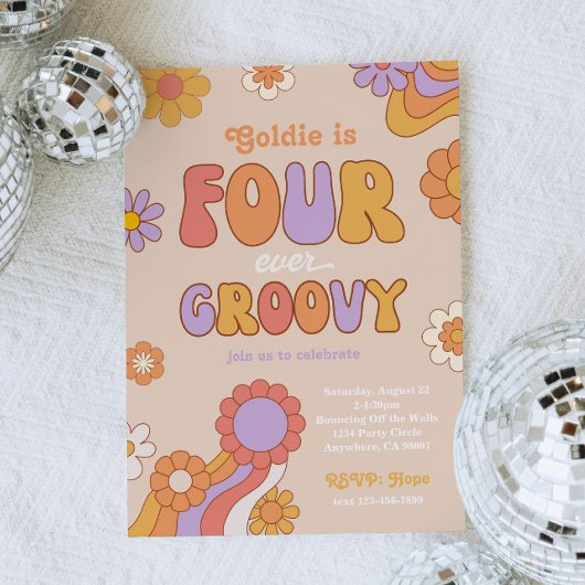 Quatre Invitation Super pour l'anniversaire