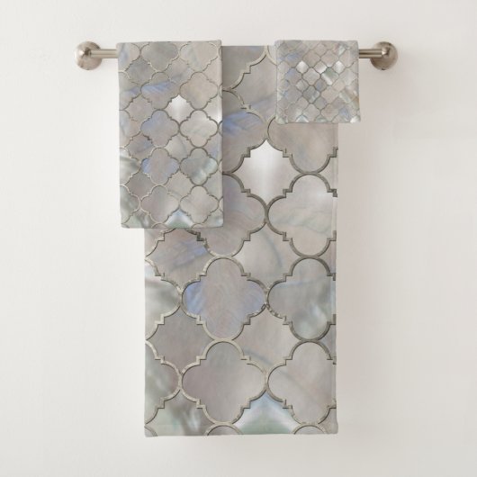 Quatrefoil Moroccan Pattern Moeder van Pearl Bad Handdoek (Insitu)