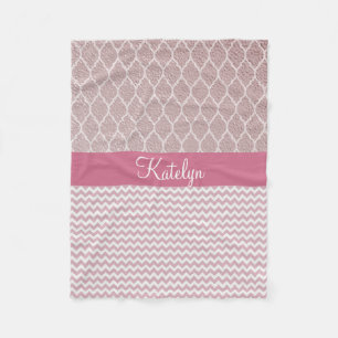 Quatrefoil Pattern Roos Gold Chevron Monogram Fleece Deken