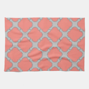 Quatrefoliekoraal en grijs theedoek