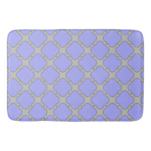 Quatrefolierambrij en grijs badmat