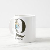 Queen Mug - Élégante Typographie Cadeau de design  (Devant gauche)
