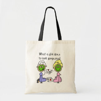 Quelle fille fait pour sembler magnifique ! Sac