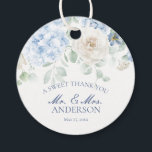 Quelque chose Blue Floral Hydrangea Mariage Cercle<br><div class="desc">Découvrez notre collection de décors Floral bleu, où hydrangées bleues douces et fleurs neutres se marient harmonieusement pour apporter une touche d'élégance à votre événement. Chaque pièce de cette collection est ornée de fleurs délicates, créant une atmosphère sereine et accueillante pour toutes les occasions. Faites-vous plaisir avec la beauté intemporelle...</div>