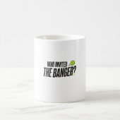 Qui a Invité le Banger? Mug de Pickleball (Centre)