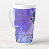 Qui est en toi Latte Mug (Angle gauche)