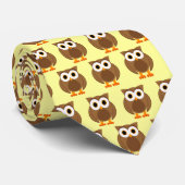 Qui ? M. Owl Brown et cravate de crème (Roulé)