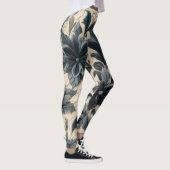 Quilted Cream en Navy Blue Floral Design Leggings (Rechts)