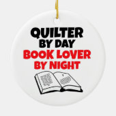 Quilter van Day Book Lover by Night Keramisch Ornament (Achterkant)