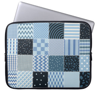 Quiltontwerp, geometrische patchwork, blauwe tinte laptop sleeve
