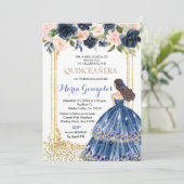 Quinceanera Marine Fleurs Bleues Invitation Or (Debout devant)