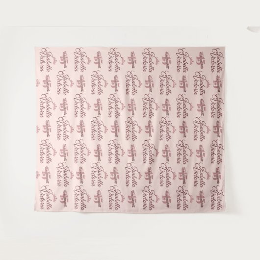 Quinceanera Roze Goud Achtergrond Stap en Herhaal Wandkleed (Voorkant (horizontaal))