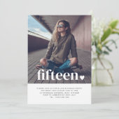 Quinze Photo de coeur Invitation d'anniversaire (Debout devant)