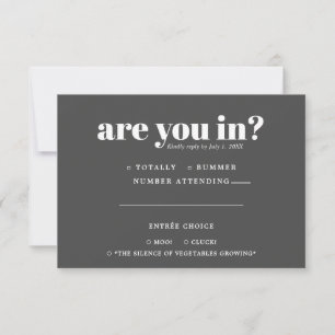 Quirky Fun Wedding RSVP   70s Typografie Aankondiging