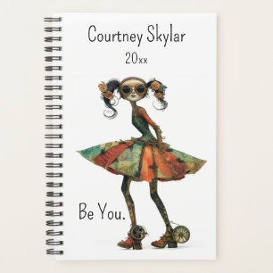 Quirky Girl in Blauwgroen en rode jurken, Schoenen Planner