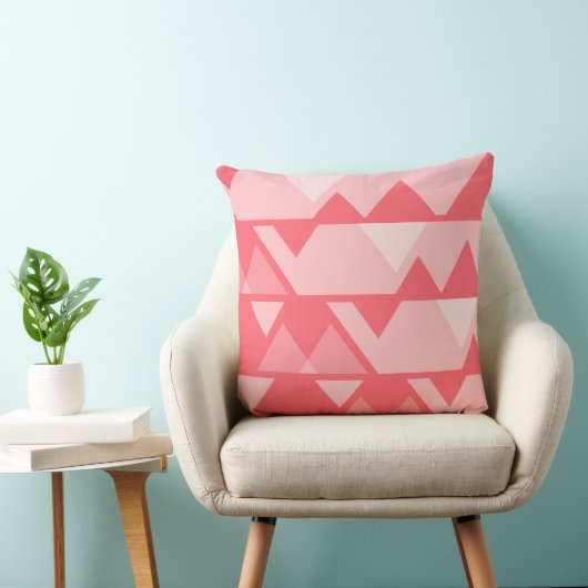 Quirky Jagged Pattern Roze Sierkussen (Stoel)