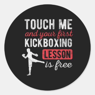 Raak me aan en je eerste kickboksles is gratis ronde sticker