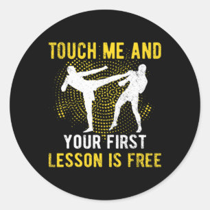 Raak me aan en je eerste les is gratis kickboksen ronde sticker