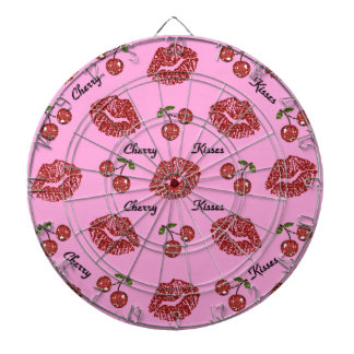 RAB Rockabilly Cherry Kisses op roze Dartbord