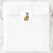 Rabbit as Runner with Towel Ronde Sticker (Tas)