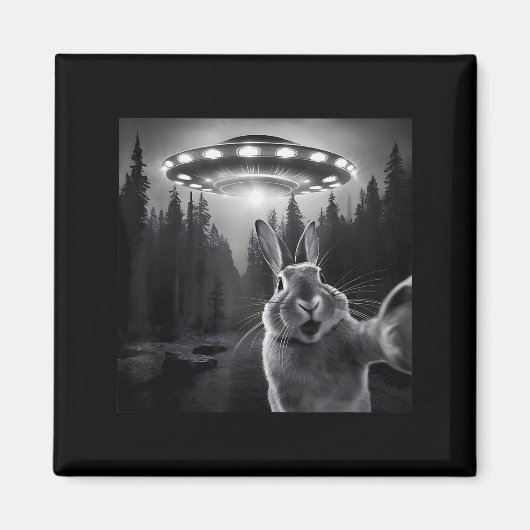 Rabbit Selfie With Ufo - Funny Bunny Graphic Alien Magneet (Voorkant)