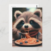 Raccoon Eats Spaghetti Briefkaart (Voorkant / Achterkant)