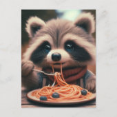Raccoon Eats Spaghetti Briefkaart (Voorkant)