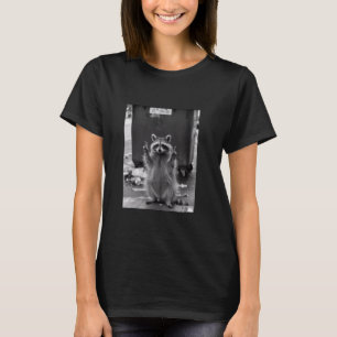 Raccoon Funny Raccoon Selfie Dumpster Trashcan T-shirt