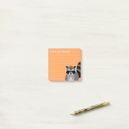 Raccoon Rascal, aangepaste kleur en naam Post-it® Notes (Op bureau)