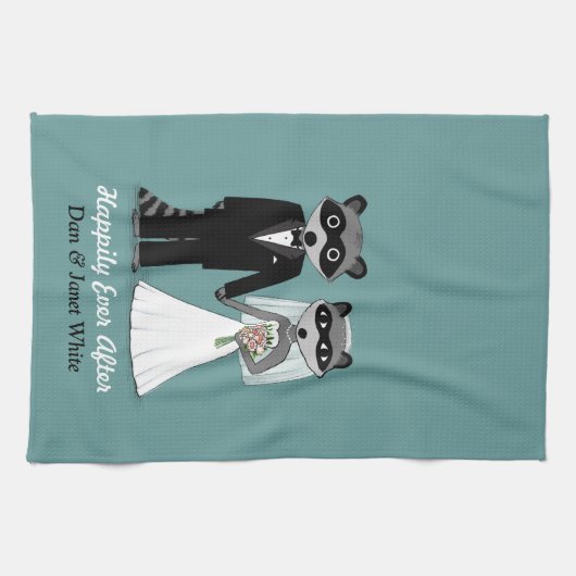 Raccoons Weddenschap en bruid met aangepaste tekst Theedoek (Horizontaal)
