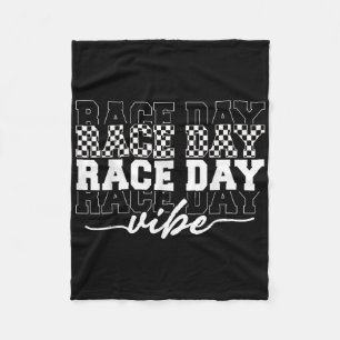 Race Day Vibes geruit Coquette Bow Car Racing M Fleece Deken