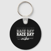 Race Day Vibes geruit Coquette Bow Car Racing M Sleutelhanger (Voorkant)