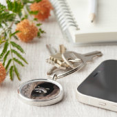 Racoon in boomgrot sleutelhanger (Zijkant)