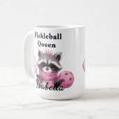 Racoon Pink Pickleball Queen Mug (Devant gauche)