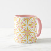 Radial Heart Sunburst Patroon Roze Geel Mok (Voorkant rechts)