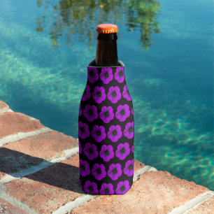 Rafraichisseur De Bouteilles Motif floral de géranium pourpre sur fond noir