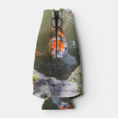 Rafraichisseur De Bouteilles Poisson Koi dans un étang (Dos)