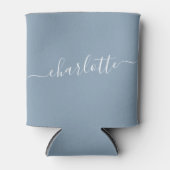 Rafraîchisseur Pour Canette Elégant Dusty Blue Script Moderne Nom Personnalisé (Devant)