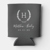 Rafraîchisseur Pour Canette Laurel Crest Mariage Monogramme | Charbon (Devant)