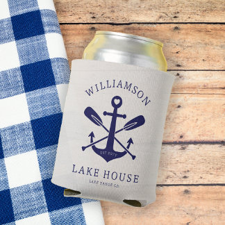 Rafraîchisseur Pour Canette Modern Lake House Nom de famille Nautique | bleu m