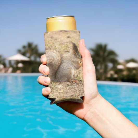 Rafraîchisseur Pour Canette Slim L'écureuil mignon mange une photo de noix (Piscine in situ)