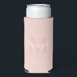 Rafraîchisseur Pour Canette Slim Monogramme et nom de la servante d'accueil personn<br><div class="desc">Cadeaux de Bridesmaids personnalisées avec le nom de la femme de bridesmaid personnalisé en style de police de script classique blanc et monogramme en style de police de serif classique rose vif comme arrière - plan avec titre et date de mariage en style de police de serif classique blanc sur...</div>