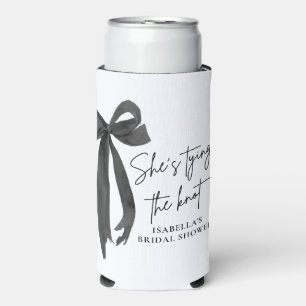 Rafraîchisseur Pour Canette Slim Noeud Papillon Noir Elle Se Marie Shower de Fiança