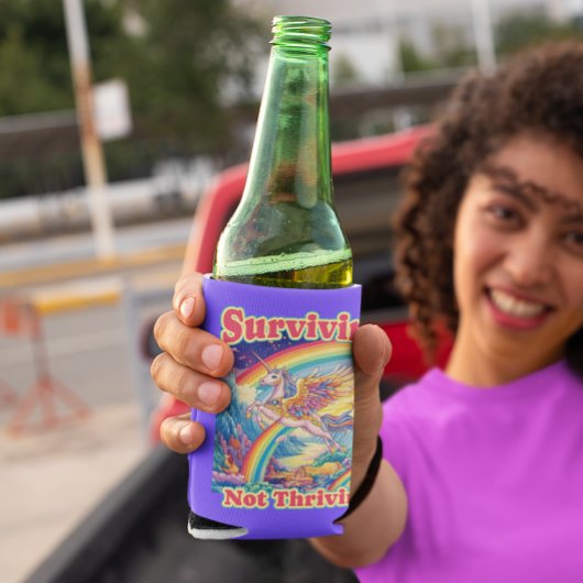 Rafraîchisseur Pour Canette Surviving Not Thriving – Rainbow Unicorn