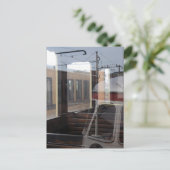 Rail Yard Windows Reflecties van treinen P Briefkaart (Staand voorkant)