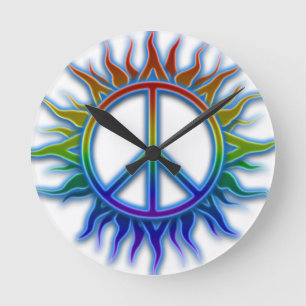 Rainboogkleurig symbool voor het vredesteken "Peac Ronde Klok
